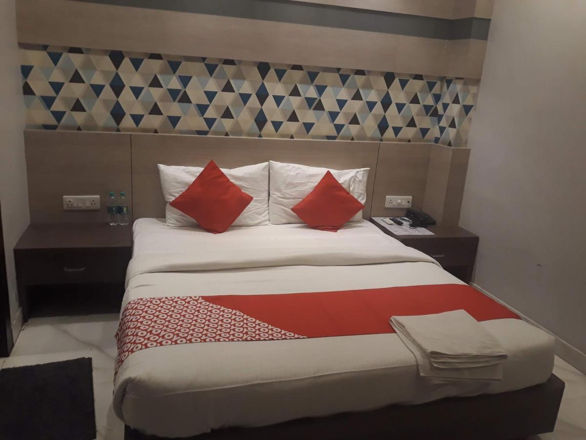 Hotel Megha Inn Лакхнау Экстерьер фото